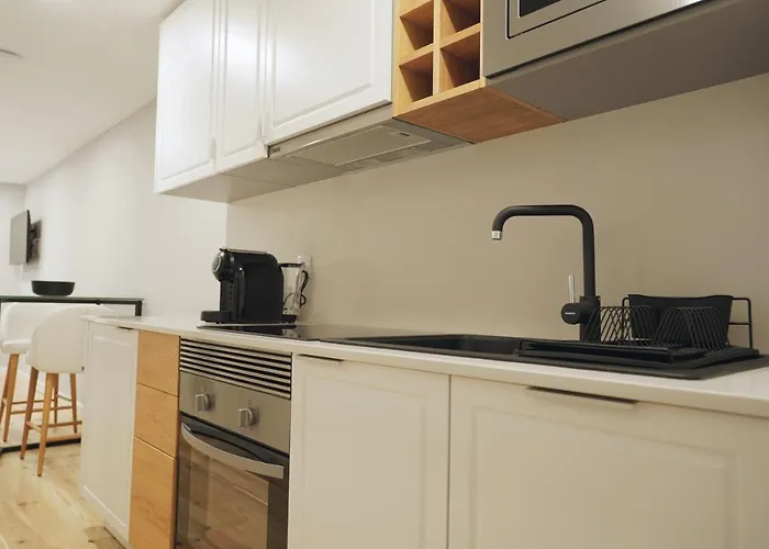 Torre Medieval * Визеу